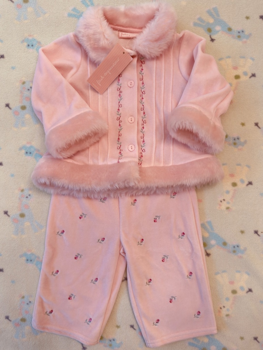 Macy's Baby Girl 2-Piece Pink Velour Set 3-6 Months